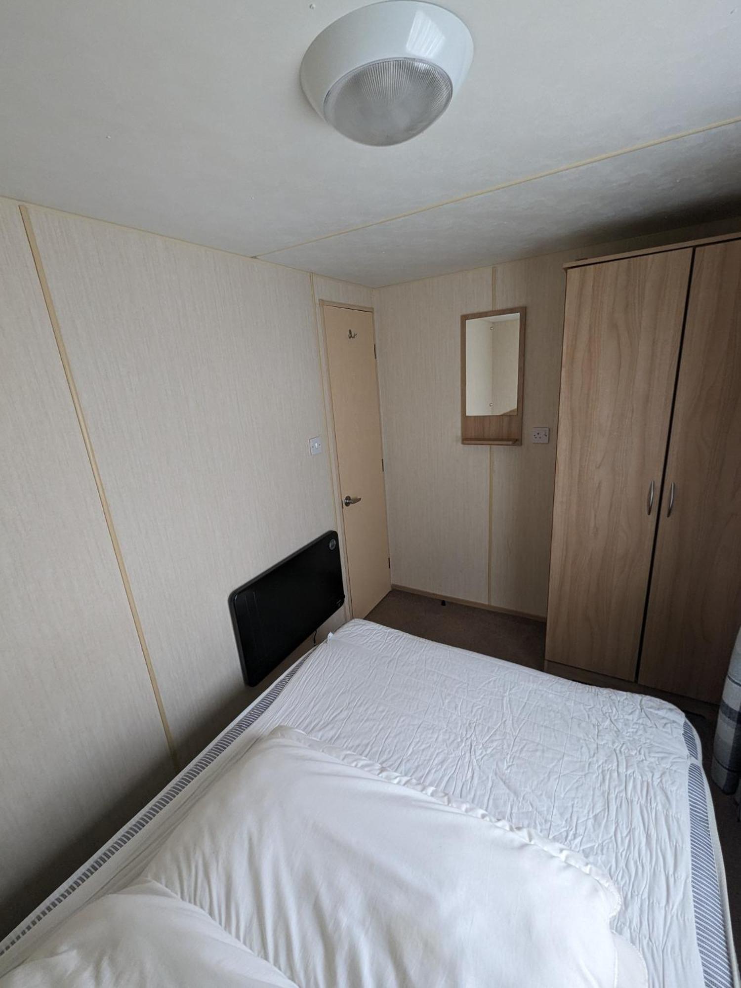 3 Bedroom Caravan, Sleeps 8 Lyons Lido Beach Prestatyn Exterior foto
