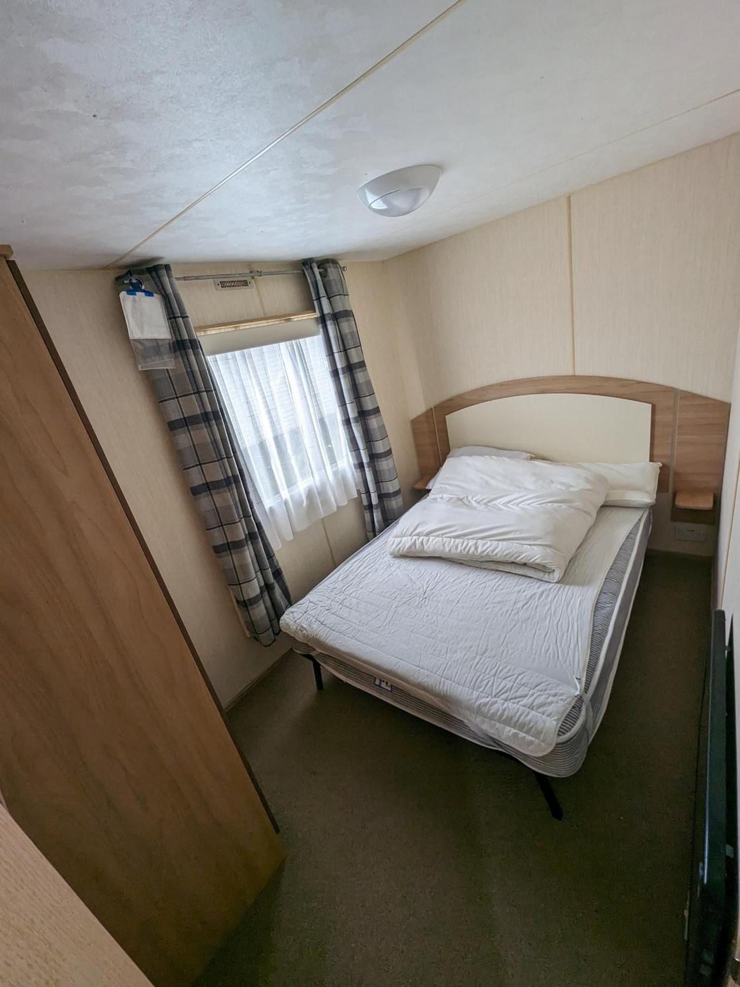 3 Bedroom Caravan, Sleeps 8 Lyons Lido Beach Prestatyn Exterior foto
